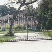 Custom Aluminum Driveway Gate (VG-11)