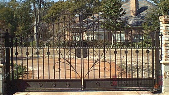 Custom Aluminum Driveway Gate (#VG-07)