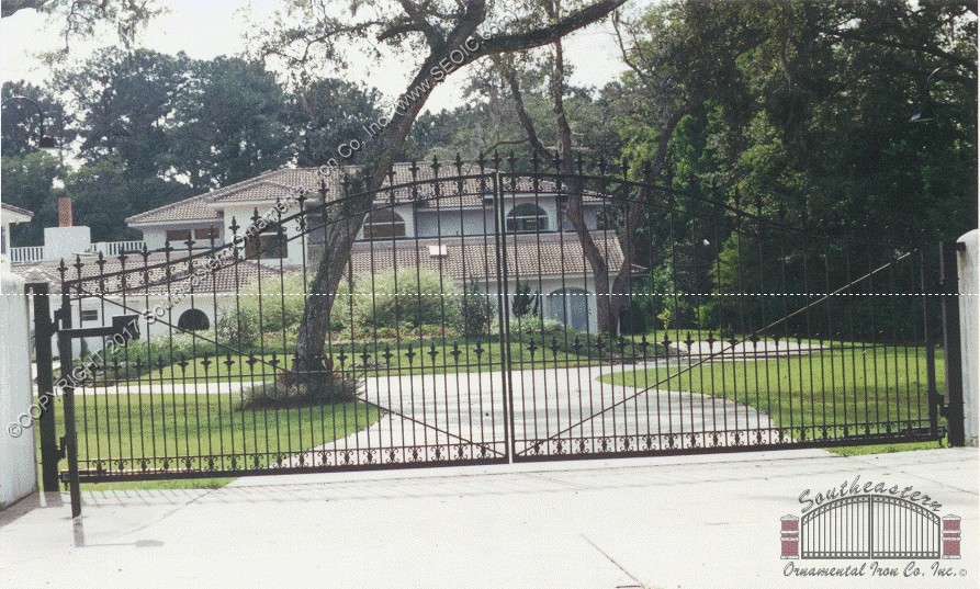 Custom Aluminum Driveway Gate (VG-11)