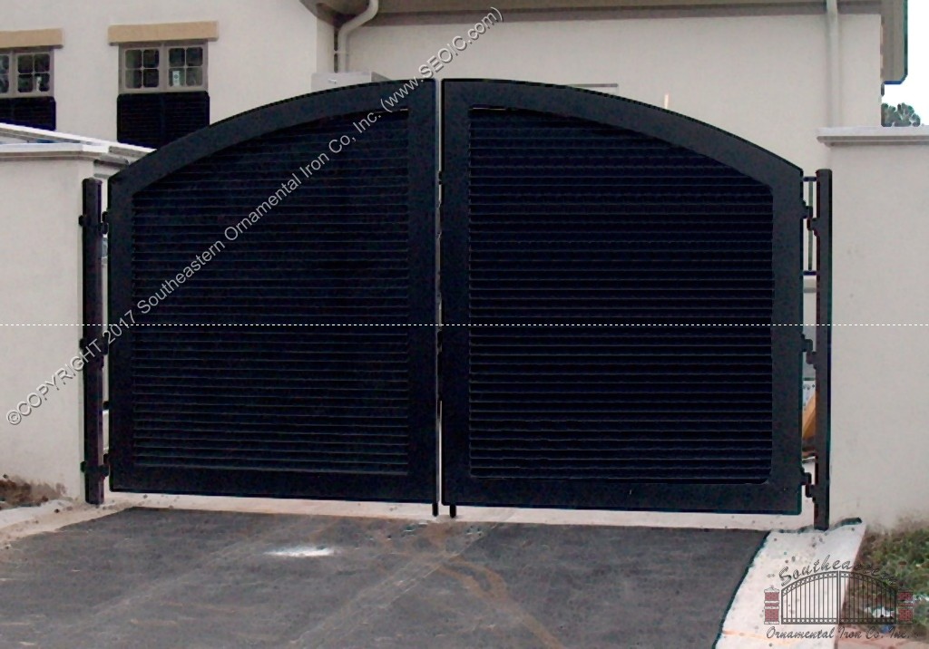 Custom Aluminum Driveway Gate (#VG-13)