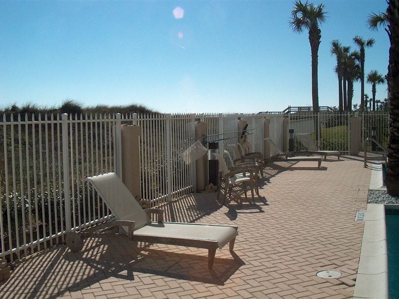 Ornate Aluminum Fencing (#F-33)