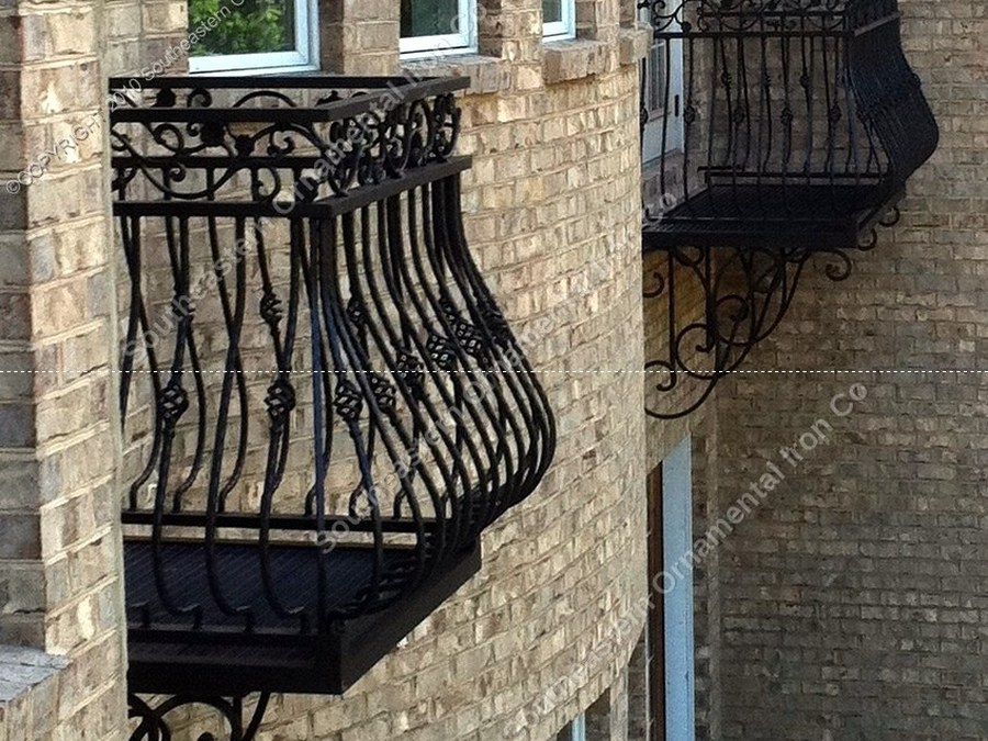 Custom_True_Balcony (R-130)